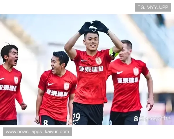 中超长春谭龙终结训练保持高效,助力球队再创辉煌 中超长春谭龙终结训练保持高效,助力球队再创辉煌