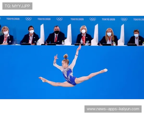 体操自由操动作衔接流畅如流水