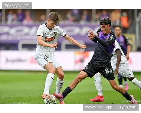 安德莱赫特的连续控球让对手防线疲惫不堪