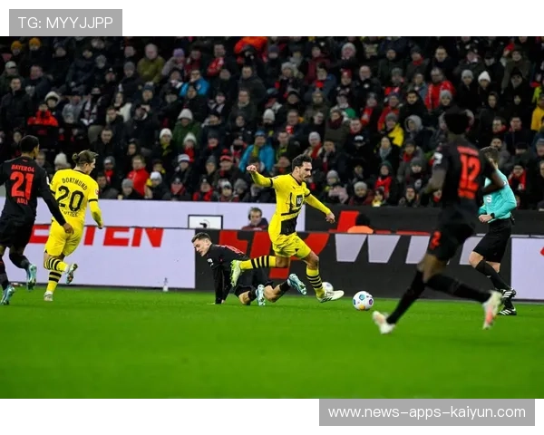 德甲多特外线连拉,门前威胁逐步扩大 德甲多特外线连拉,门前威胁逐步扩大